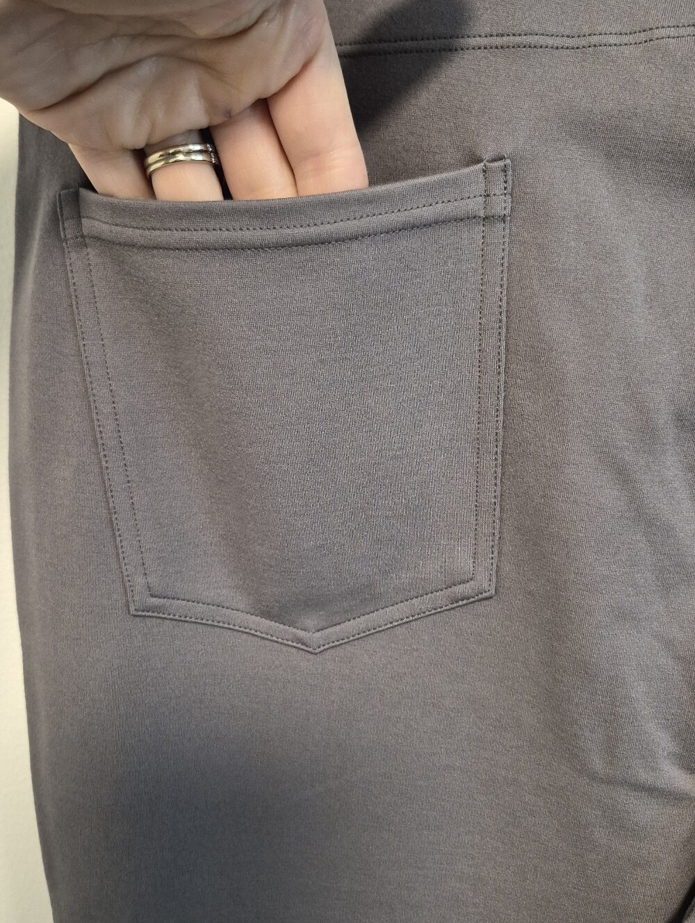 Halara High Waisted Tummy Control Bootcut Work Pants Grey Size Large NWT - Picture 11 of 13